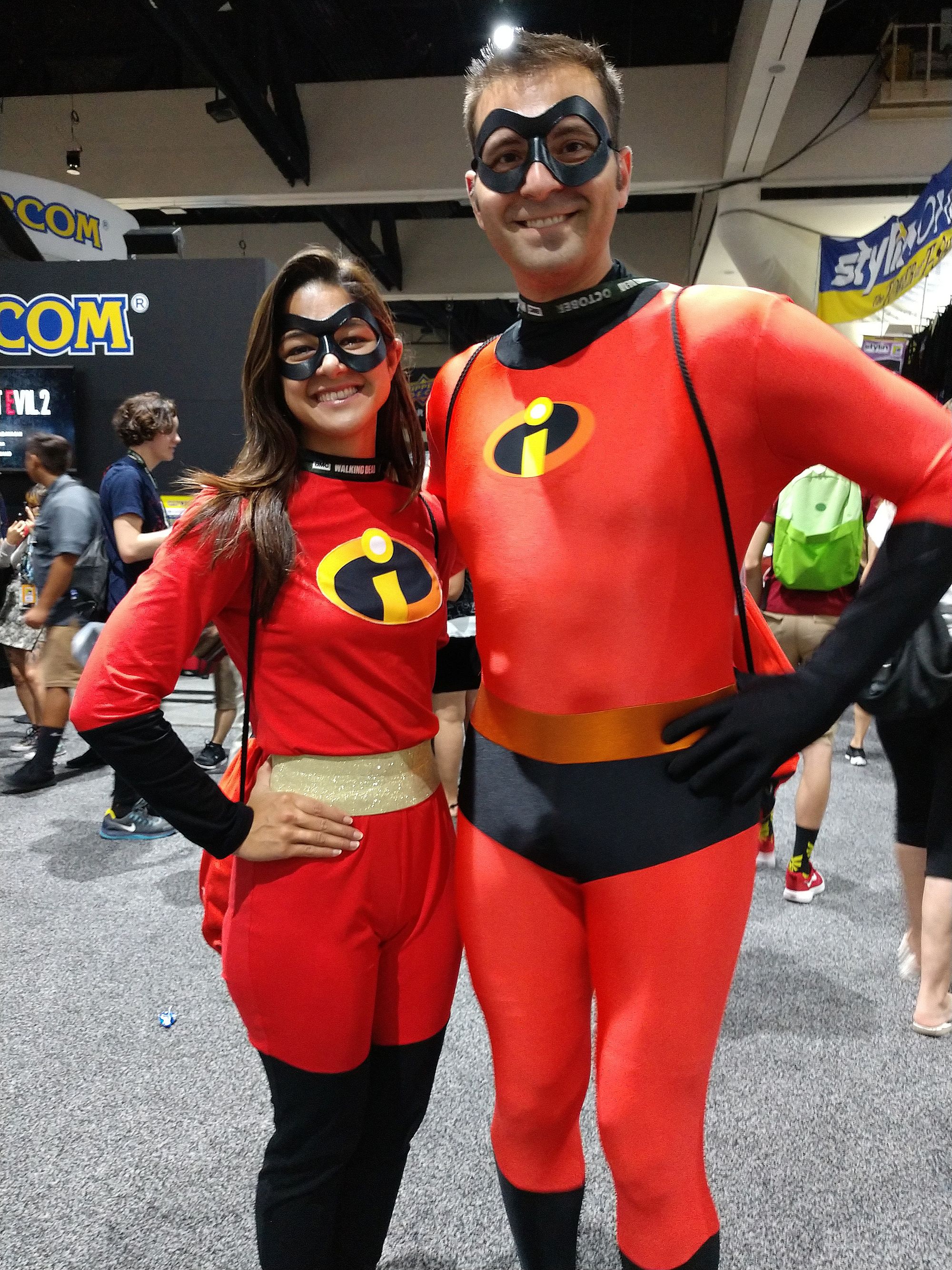 <p>A couple pose as Elastigirl and Mr Incredible.
</p>
IMG_20180721_142604514_sh